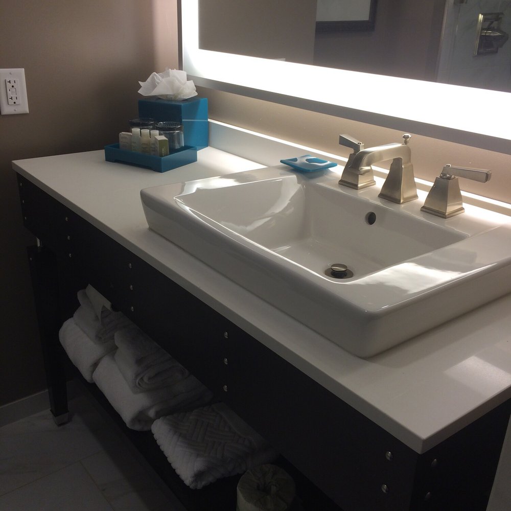 Hotel Indigo Baltimore Downtown - Clean and bright bathroom! - Hotels Near Me - Baltimore, Maryland