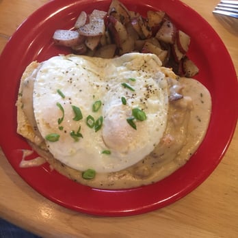 Devoted Kiss Cafe - Biscuits and gravy with shrimp and bacon - Breakfast & Brunch Near Me - Gig Harbor, Washington