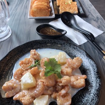 19 GOLD - Honey prawns - Taiwanese Near Me - Seattle, Washington