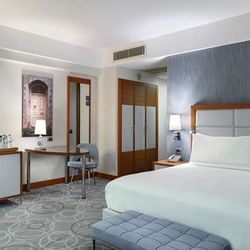 DoubleTree by Hilton Kusadasi - Guest room