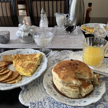 The Cherry Tree Inn Bed and Breakfast - Pancakes, omelet and potato breakfast. Not pictured - yogurt parfait. - Bed & Breakfast Near Me - Woodstock, Illinois The Cherry Tree Inn Bed and Breakfast - Pancakes, omelet and potato breakfast. Not pictured - yogurt parfait. - Bed & Breakfast Near Me - Woodstock, Illinois