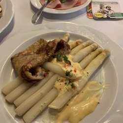 Gasthaus Kreuz - Spargle. The special asparagus...