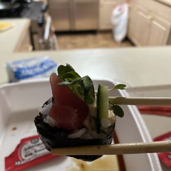 Shoyu - Spicy tuna roll - Sushi Bars Near Me - Park City, Utah