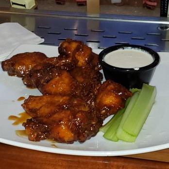 Nanuet Restaurant - Hot Wings - Pizza Near Me - Nanuet, New York Nanuet Restaurant - Hot Wings - Pizza Near Me - Nanuet, New York