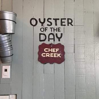 Harbour Oyster + Bar - Cocktail Bars Near Me - Vancouver, British Columbia Harbour Oyster + Bar - Cocktail Bars Near Me - Vancouver, British Columbia