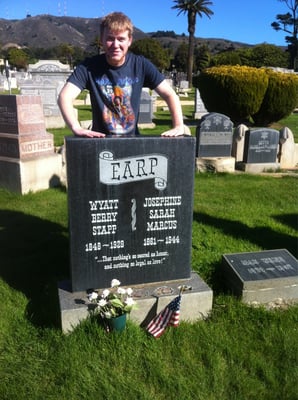 Wyatt Earp gravesite by null