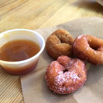 Doughnuttery - Pumpkin spice and strawberry! - Bakeries Near Me - New York, New York