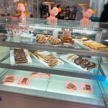 Nour's Cafe - Dessert case - Cafes Near Me - Sacramento, California