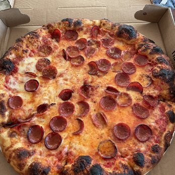 Mr. Pizza - Pepperoni pizza - el classico - Pizza Near Me - Westerly, Rhode Island