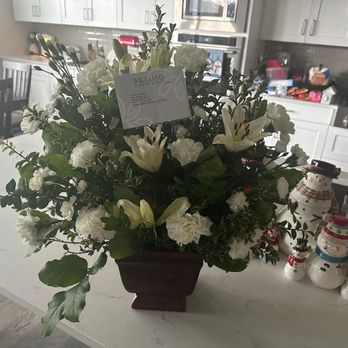 Williams Flower & Gift - Peaceful White Lilies - Florists Near Me - Lake Oswego, Oregon Williams Flower & Gift - Peaceful White Lilies - Florists Near Me - Lake Oswego, Oregon