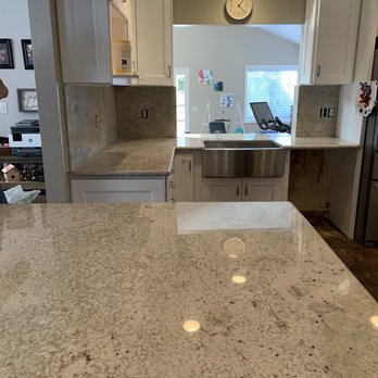 Mmm Kitchen & Flooring - Island and kitchen sink area - Flooring Near Me - Placentia, California