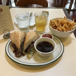 Beef dip sandwich with french fries
