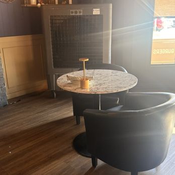 83 Tavern - New American Near Me - Sarasota, Florida
