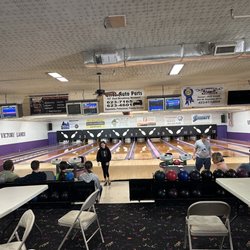 Victory Lanes Bowling Alley - Bowling lanes