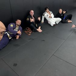 Hawaii Jiu-Jitsu Lab - Post morning gi class rolls