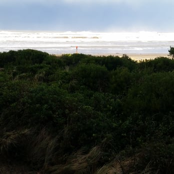 Vacasa - Rockaway Beach - View to the left - Vacation Rentals Near Me - Rockaway Beach, Oregon Vacasa - Rockaway Beach - View to the left - Vacation Rentals Near Me - Rockaway Beach, Oregon