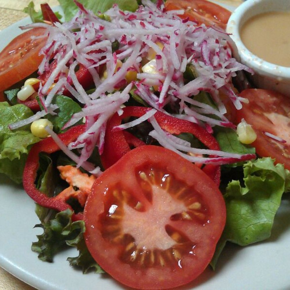 American Flatbread - Farmer's market salad - Pizza Near Me - Somerville, Massachusetts