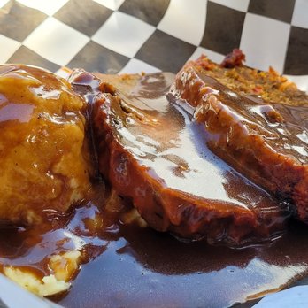 Linn's Easy As Pie Café - Meatloaf - Desserts Near Me - Cambria, California Linn's Easy As Pie Café - Meatloaf - Desserts Near Me - Cambria, California