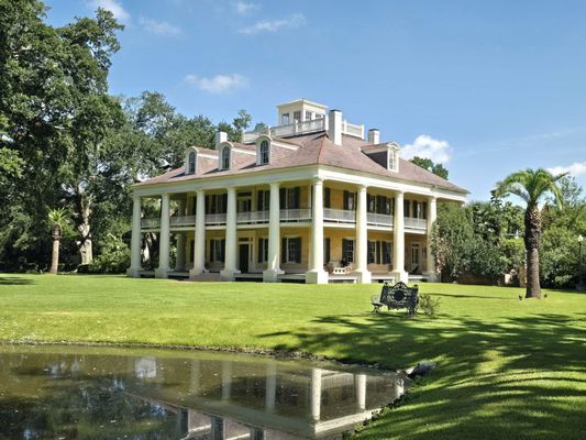 Houmas House Estate and Gardens by null