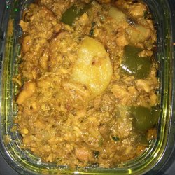 24. Aloo Qeema