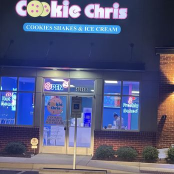 Cookie Chris - Front of the store - Desserts Near Me - Richmond, Virginia