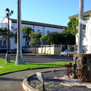 KOS Tours - Sacred Hearts Academy (Eloise's Church / The Lampost Station) - Tours Near Me - Honolulu, Hawaii