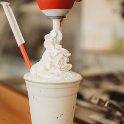 Sweet Alps Ice Cream - Milkshake