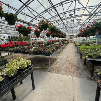 Sunnyslope Gardens - greenhouse - Nurseries & Gardening Near Me - New Berlin, Wisconsin
