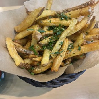 Meat & Greet - Herb fries - Burgers Near Me - Prague, Puerto Rico