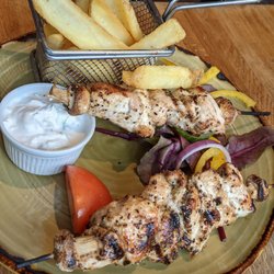 The Fat Pug - Chicken souvlaki