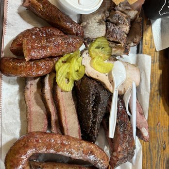 Snow's BBQ - Barbeque Near Me - Lexington, Texas Snow's BBQ - Barbeque Near Me - Lexington, Texas