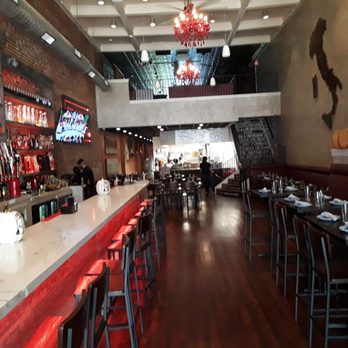 Sicily Coal Fired Pizza - Very inviting interior - Pizza Near Me - Middletown, Connecticut