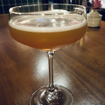 AG, Modern Bar and Steakhouse - Manhattan - New American Near Me - Atlanta, Georgia