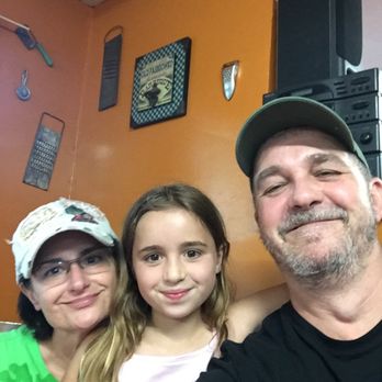 Delauders BBQ - Highly rated. We're gonna give it a go! - Barbeque Near Me - Sevierville, Tennessee Delauders BBQ - Highly rated. We're gonna give it a go! - Barbeque Near Me - Sevierville, Tennessee