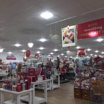HomeGoods - HomeGoods of Milford -- Milford Crossing : 126-128 Medway Road / Route 109, Milford             Interior - Rugs Near Me - Milford, Massachusetts