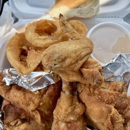 4 piece fried chicken, onion rings and apple sauce. (To go)