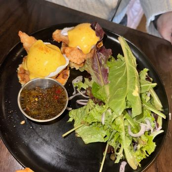 The Brookdale - Nashville Hot Chicken Benedict - Bars Near Me - Bloomfield, New Jersey