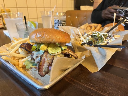 Boulevard Gastropub by null