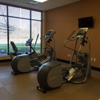 Hilton Garden Inn Akron - Workout room - Hotels Near Me - Akron, Ohio Hilton Garden Inn Akron - Workout room - Hotels Near Me - Akron, Ohio