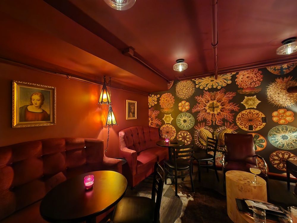 Social spots from Sidebar