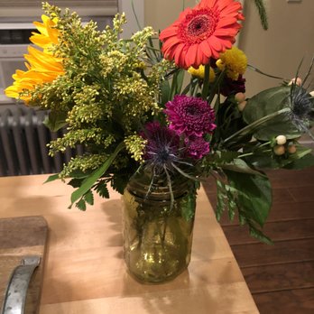 Colonial Flower Shoppe - Florists Near Me - Somers, Connecticut Colonial Flower Shoppe - Florists Near Me - Somers, Connecticut