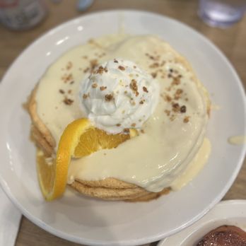 Aloha Kitchen - Coconut Mac Souffle - Breakfast & Brunch Near Me - Honolulu, Hawaii Aloha Kitchen - Coconut Mac Souffle - Breakfast & Brunch Near Me - Honolulu, Hawaii