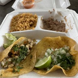 Tonys Tacos - Chicken tacos with beans and rice