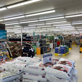 Cascade Farm and Outdoor - Interiorr - Sporting Goods Near Me - Coos Bay, Oregon Cascade Farm and Outdoor - Interiorr - Sporting Goods Near Me - Coos Bay, Oregon