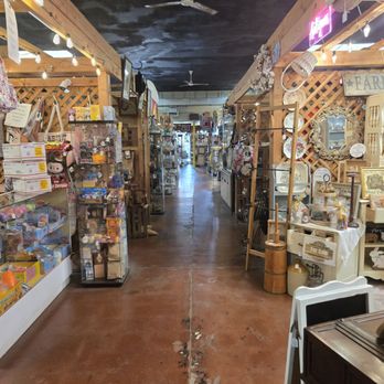 Mill Creek Antique Mall - Antiques Near Me - Bakersfield, California Mill Creek Antique Mall - Antiques Near Me - Bakersfield, California