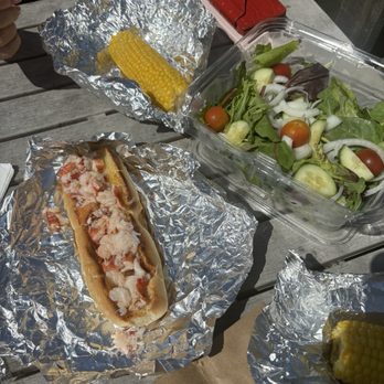 Lobster Landing - Lobster roll, corn on the cob, and salad - Seafood Markets Near Me - Clinton, Connecticut Lobster Landing - Lobster roll, corn on the cob, and salad - Seafood Markets Near Me - Clinton, Connecticut