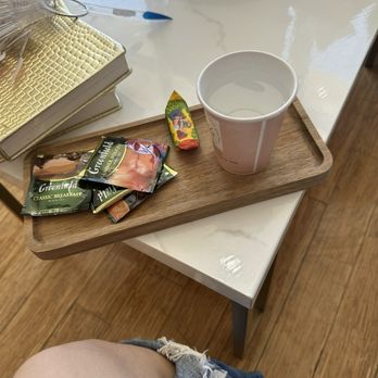 Le Nu Nails & Beauty Lounge - Complimentary tea! Lots of choices - Nail Salons Near Me - Van Nuys , California Le Nu Nails & Beauty Lounge - Complimentary tea! Lots of choices - Nail Salons Near Me - Van Nuys , California
