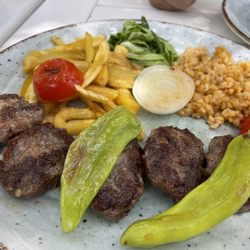 Ada Pansiyon - Meatballs