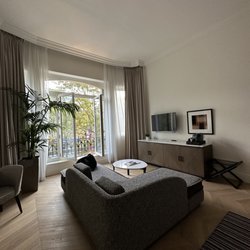 Paris Marriott Champs Elysées Hôtel - Our room on the 2nd floor overlooking the Champs.  Soundproof windows. No noise.  Endless entertainment.
