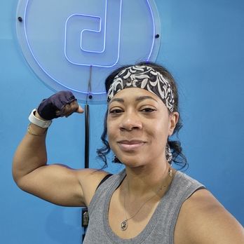 Burn Boot Camp - North Charlotte - Suns out, guns out - Boot Camps Near Me - Charlotte, North Carolina Burn Boot Camp - North Charlotte - Suns out, guns out - Boot Camps Near Me - Charlotte, North Carolina